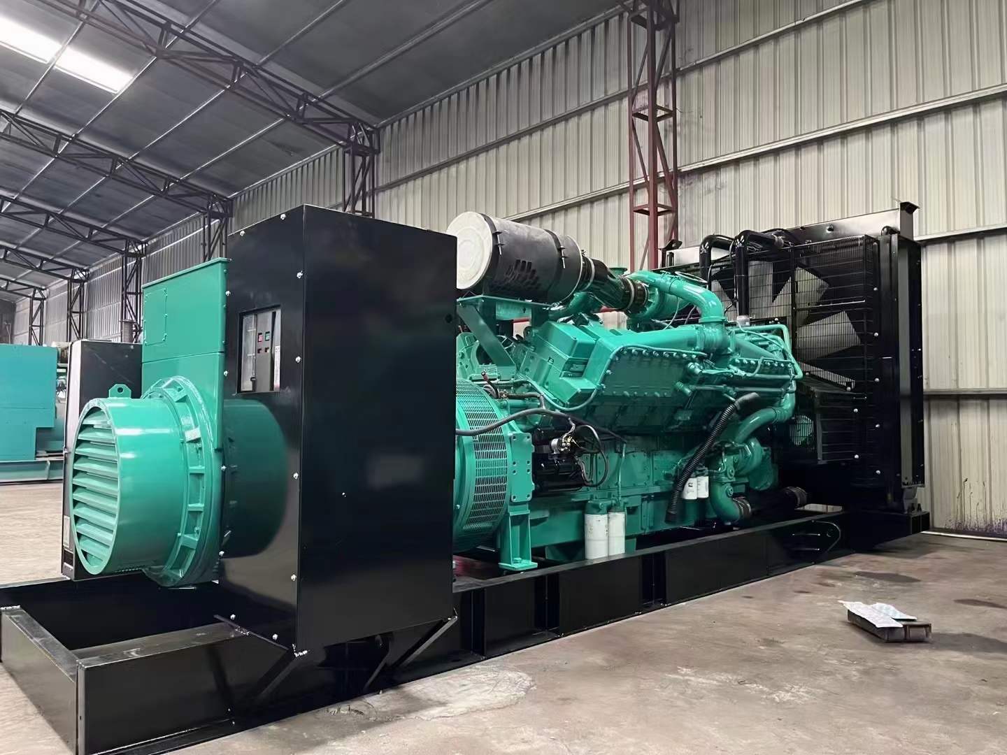 临安如何降低 800kW 柴油发电机输出电流的波动？